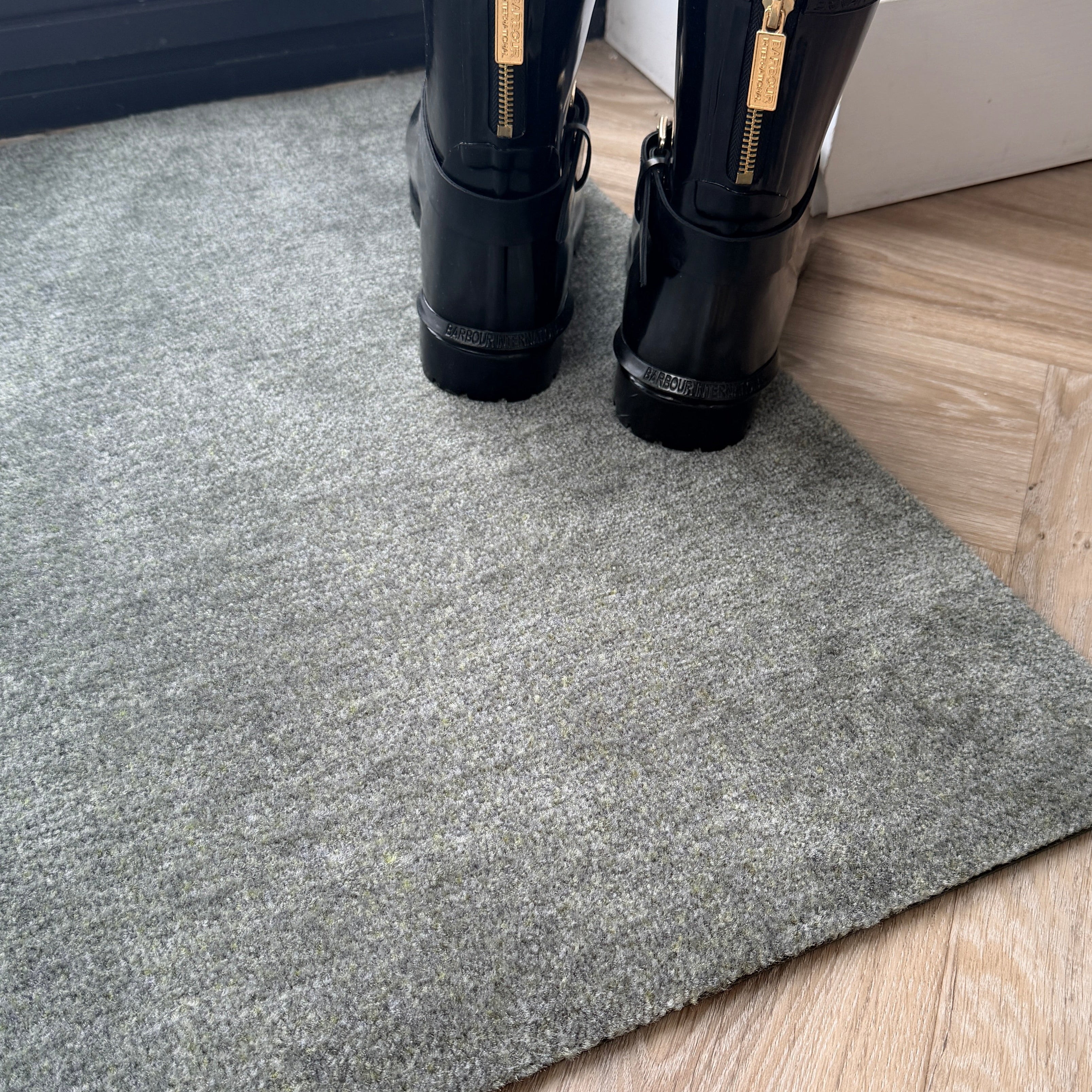 SMOKE GREEN DOORMAT