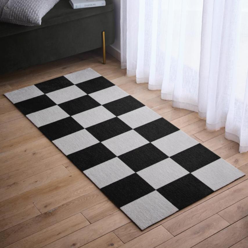 Mattify x Le House Runner | Checkerboard In Jet Black